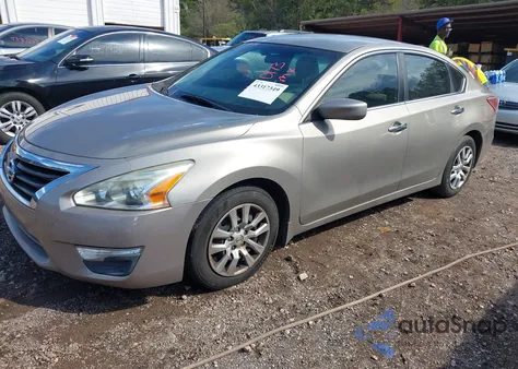2013 Nissan Altima 2.5 S z USA, uszkodzony, nr VIN 1N4AL3AP6DN460173